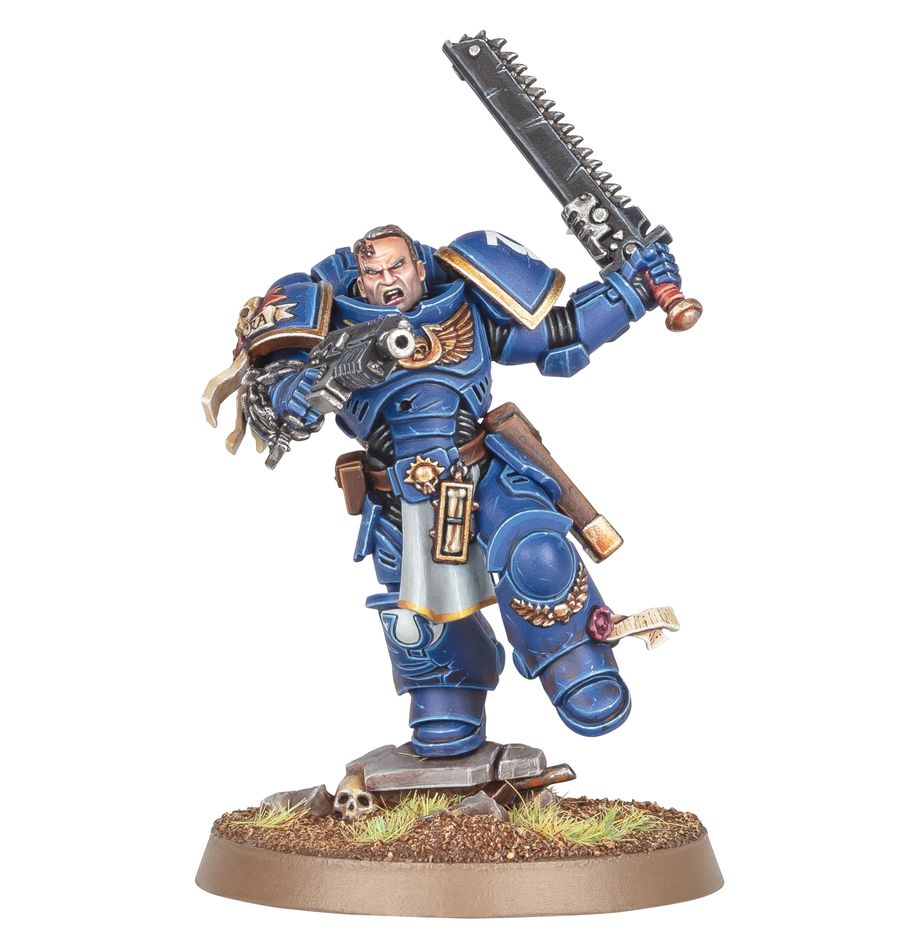 space marines: lieutenant titus space marines: lieutenant titus